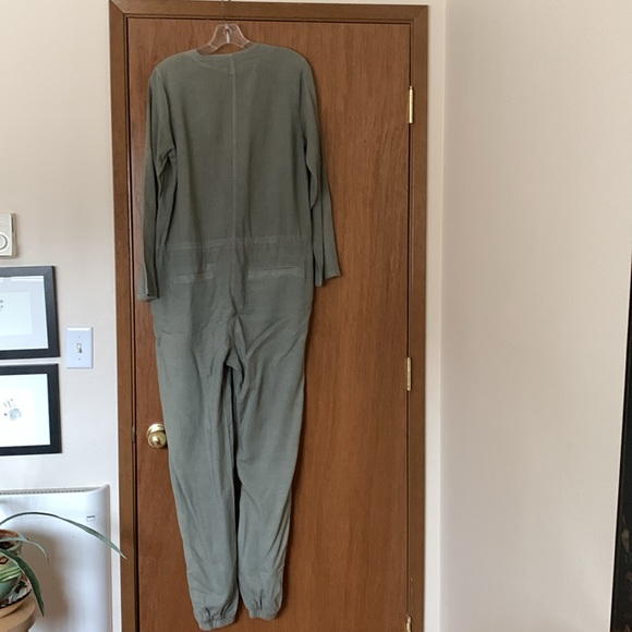 Splendid  willow green jumpsuit oversized, snap front closure - Picture 5 of 7